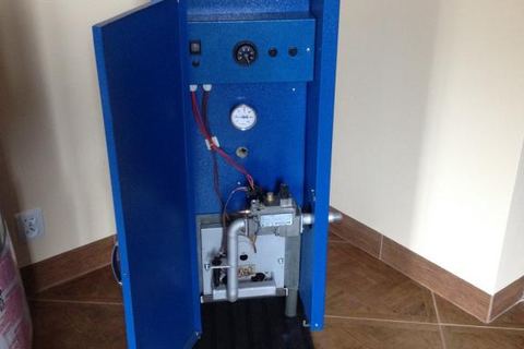 gas furnace using gas combustion for a water heat exchanger